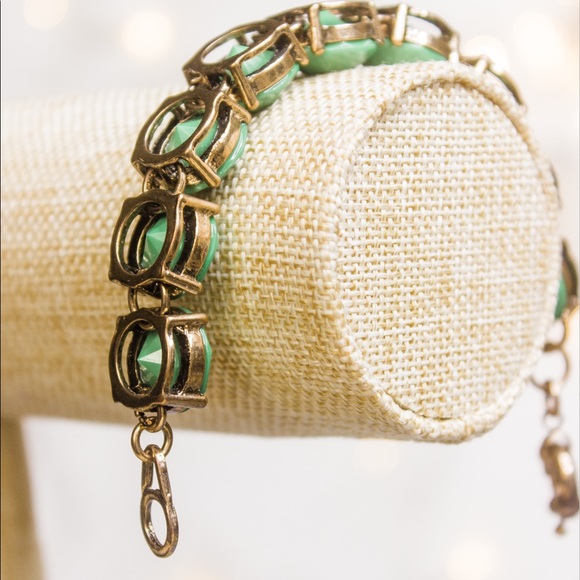 Green Dot Bracelet Antique Bronze Tone - Picture 8 of 8